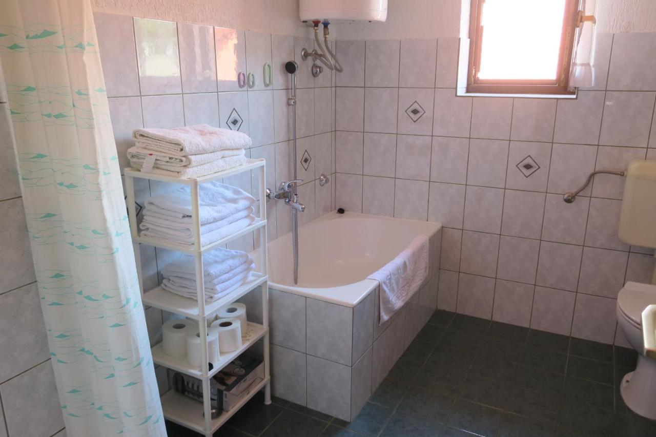 Mesic Apartment Senj  Eksteriør billede